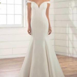 New wedding dress by Essence of Australia